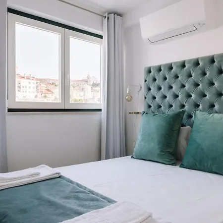Stays Martim Moniz * Lisbon