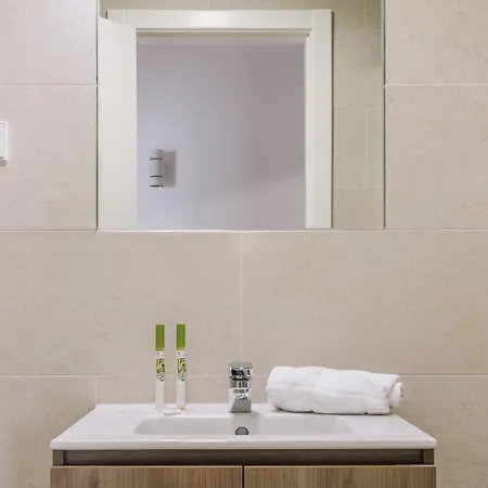 Apartment Stays Martim Moniz Lisbon